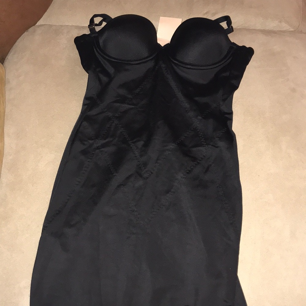 VIctoria Secret body slip 36A